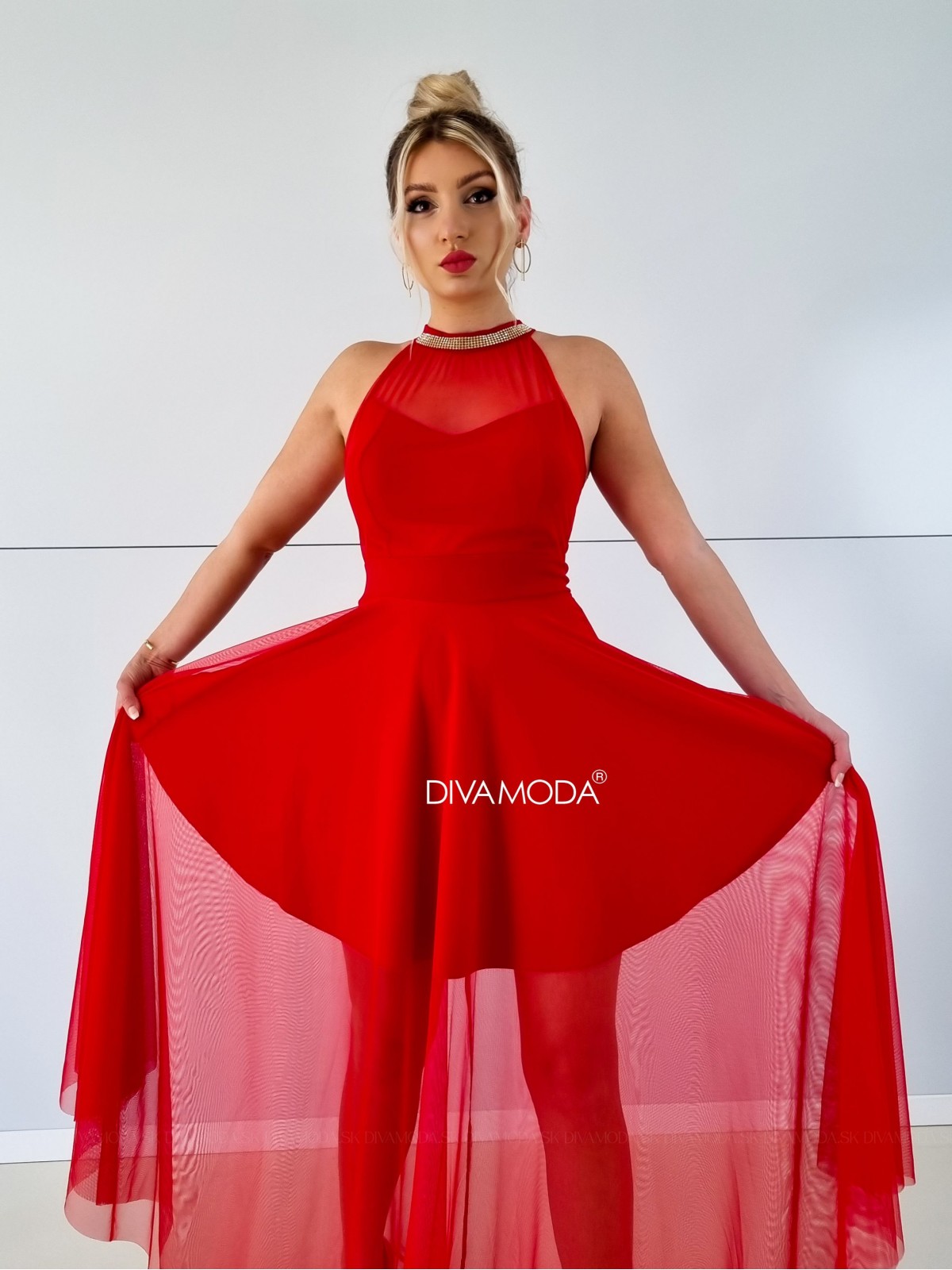 Spoločenské maxi tylové šaty so štrasom červené P 106