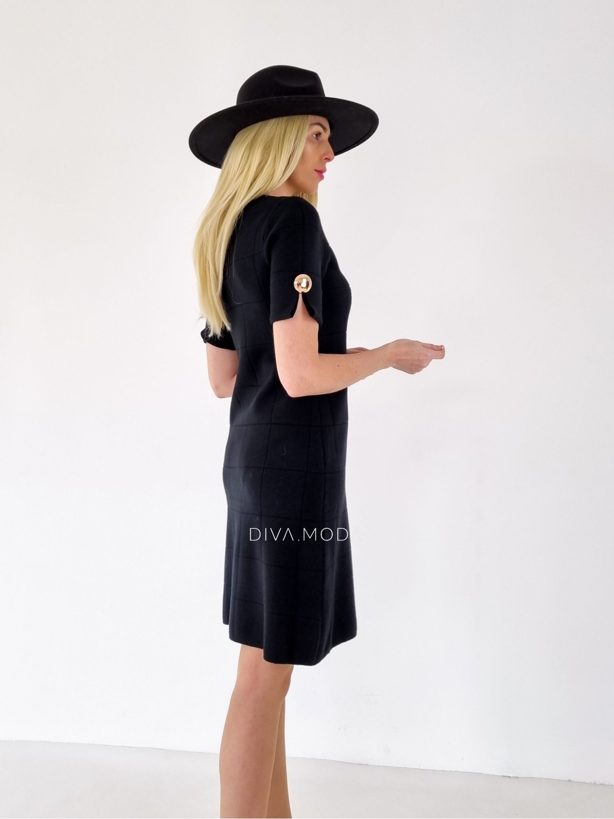 Úpletové šaty s gombíkmi Ariett čierne S 324