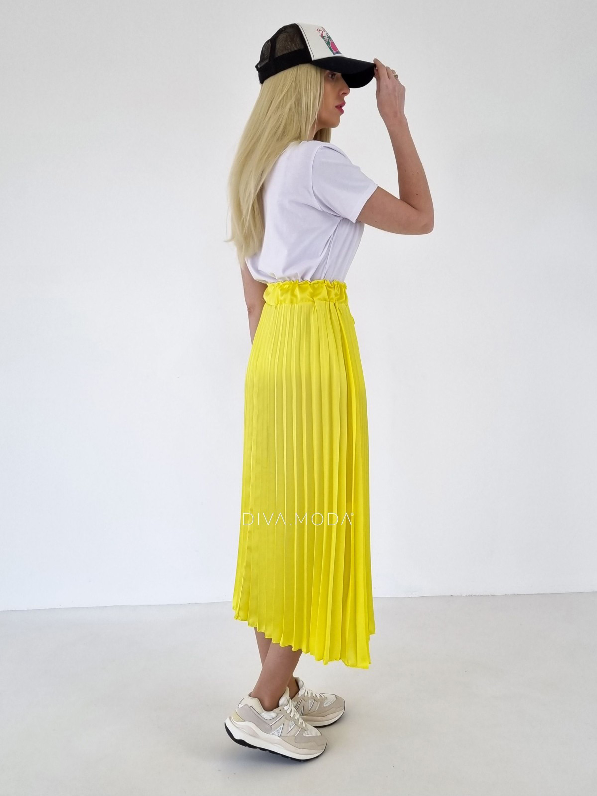 Maxi plisovaná sukňa so šnúrkou žltá A 150
