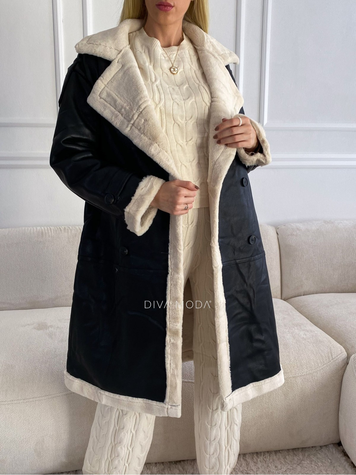 Oversize zimný koženkový kabát s kožušinou čierny S 106