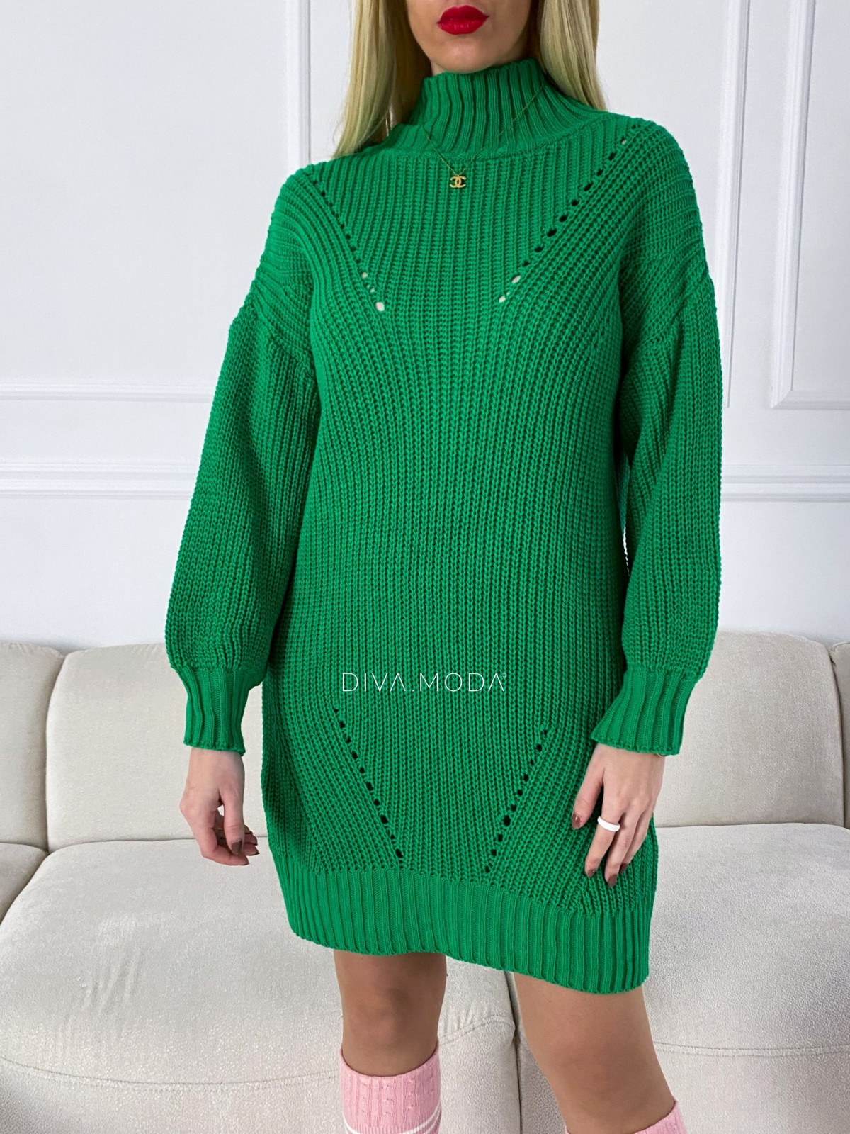 Rolákové šaty s dierkovaným vzorom zelené P 48