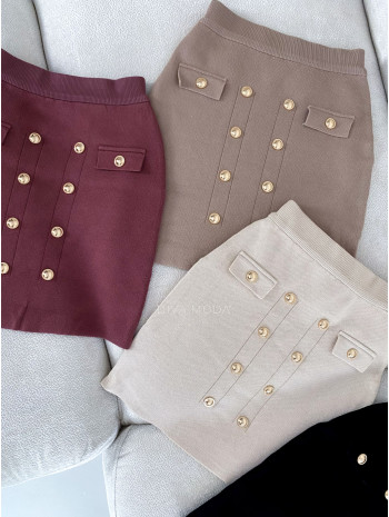 Úpletová sukňa so zlatými gombíkmi hnedá latté P 111