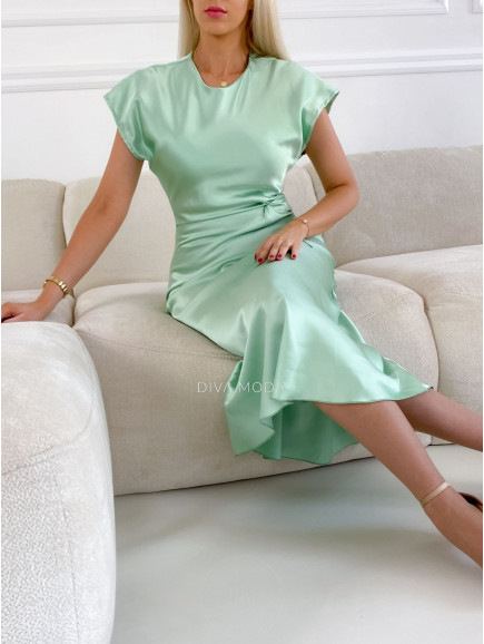 Elegantné saténové maxi šaty s riasením v páse pistacio M 156