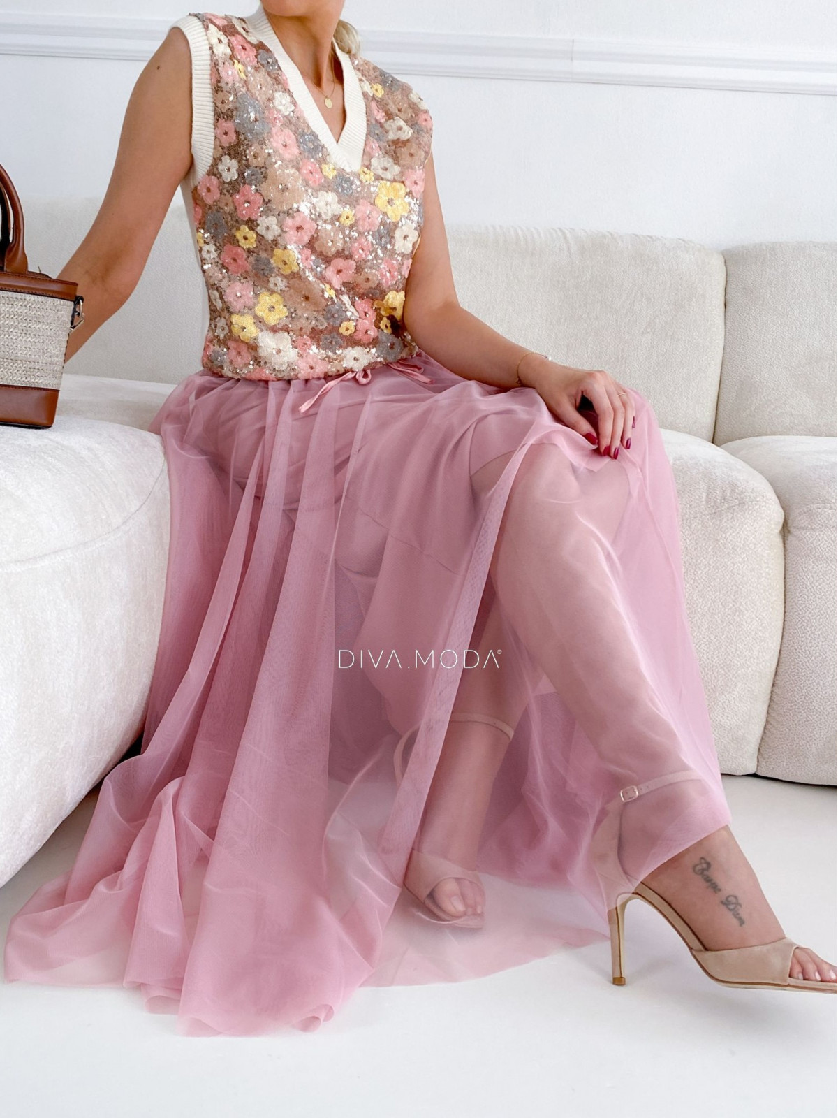 Tylová maxi sukňa so stuhou v páse ružová M 157