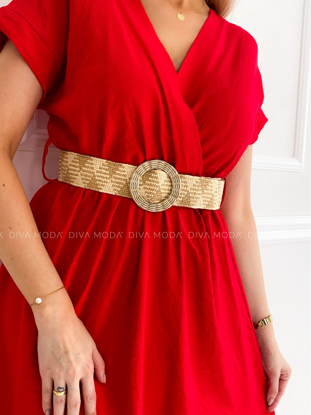 Ľahké šaty s opaskom charlott červené P 110