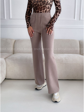 Úpletové nohavice so šnúrkou cappuccino V 71