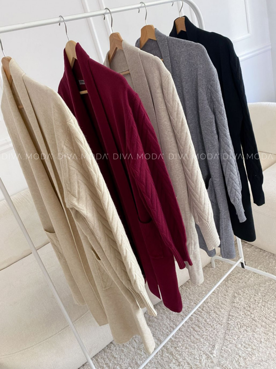 Kardigan so vzorom na rukávoch čierny V 112