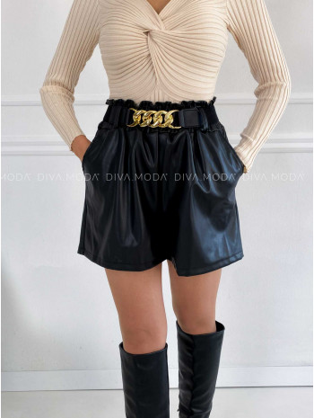 Koženkové kraťasy s opaskom čierne M 122