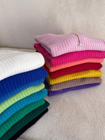 Basic vrúbkovaný sveter s prímesou vlny čierny S 138