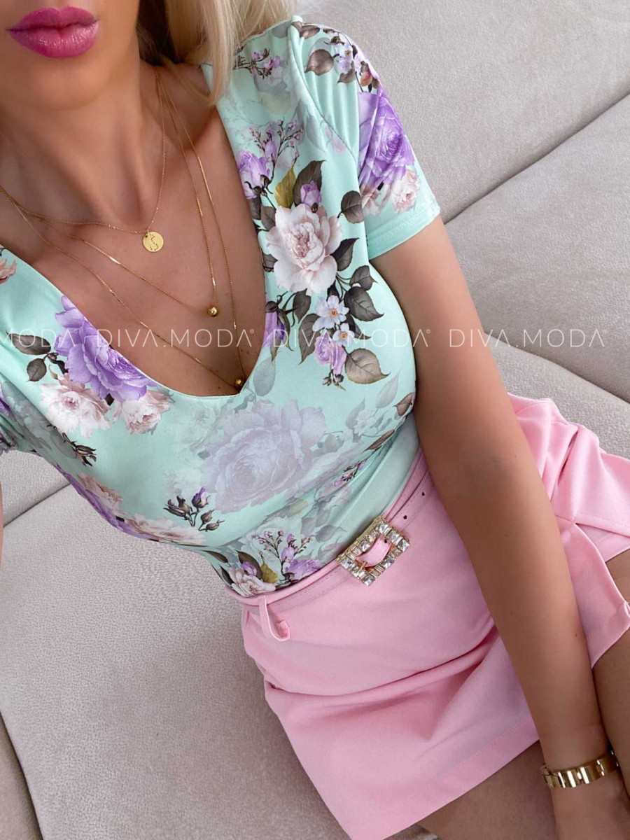 Kvetované body s V- výstrihom mint M 290