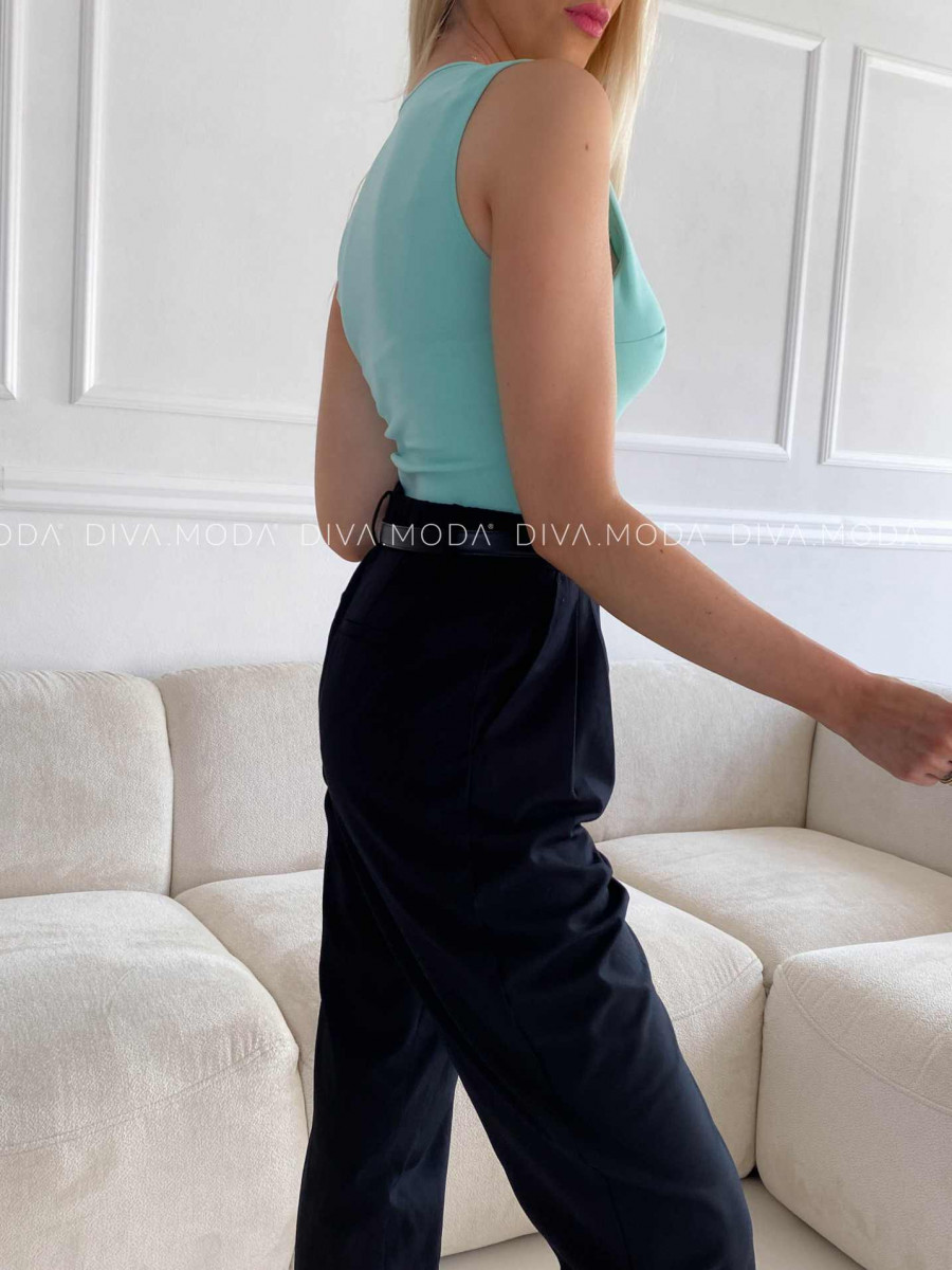 Top s 3D kvetmi mint M 348 Top s 3D kvetmi mint M 348