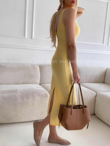 Priliehavé midi šaty na ramienka žlté M 376