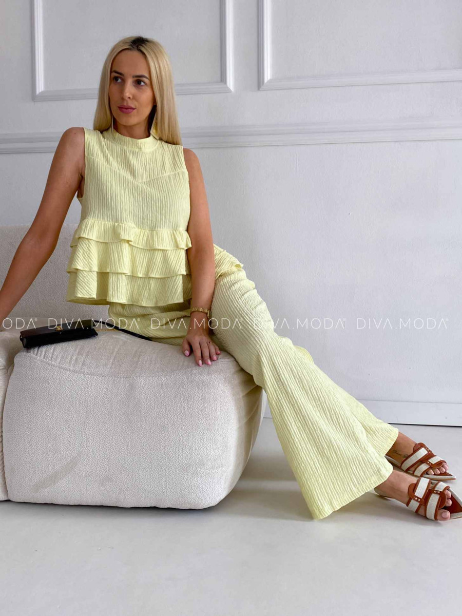 Krepový komplet s volánikmi butter yellow K 301