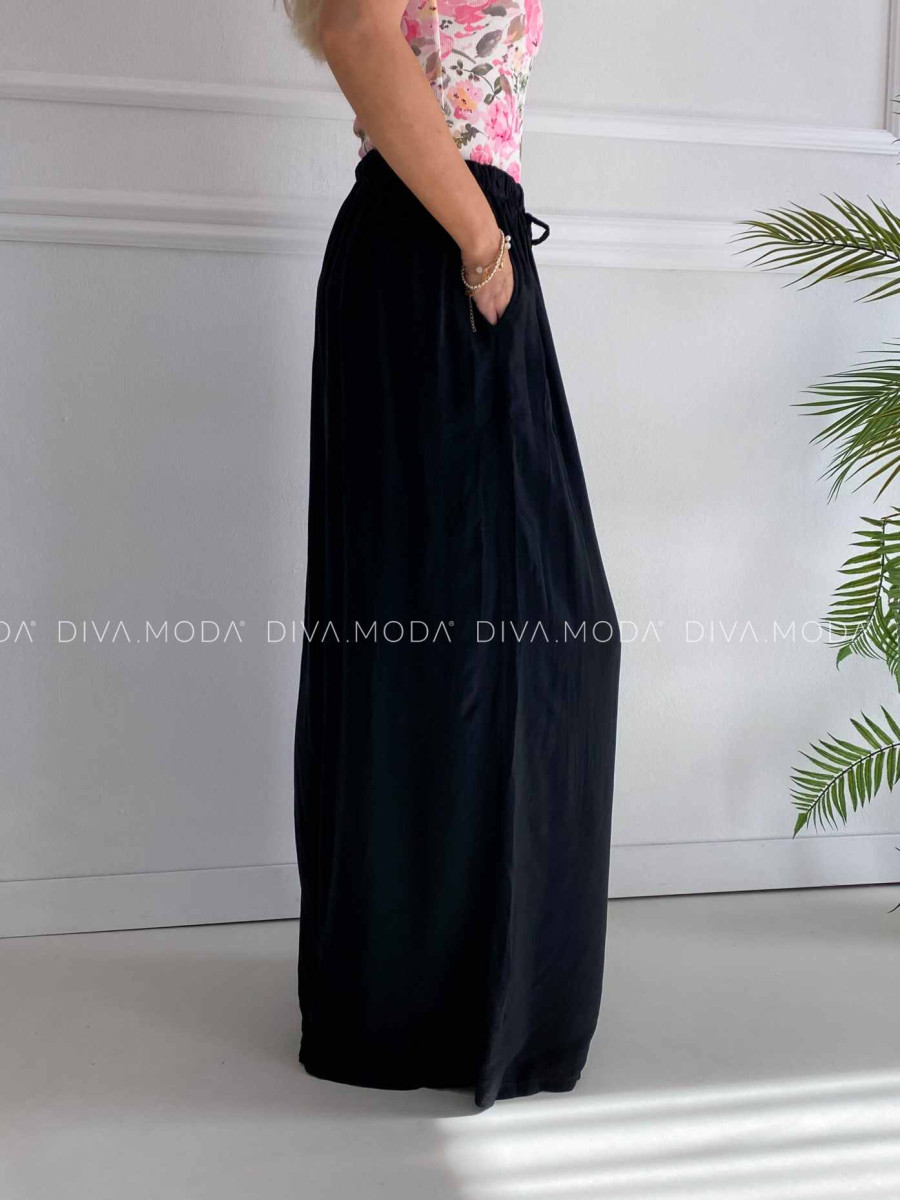 Široké padavé nohavice z viskózy čierne K 342