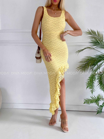 Krajkované asymetrické šaty s kamienkami žlté K 390