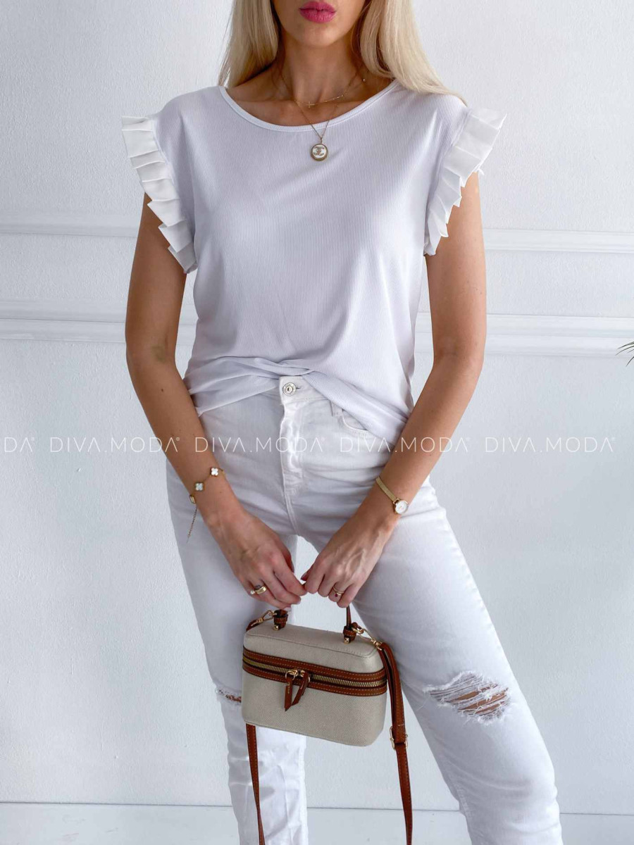 Rebrovaný top so saténovými volánikmi na ramenách biely K 387