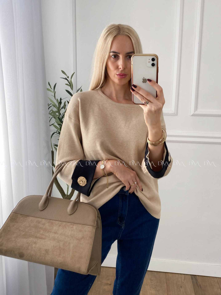 Sveter s gombíkmi na rukávoch vanilkovo - béžový A 46