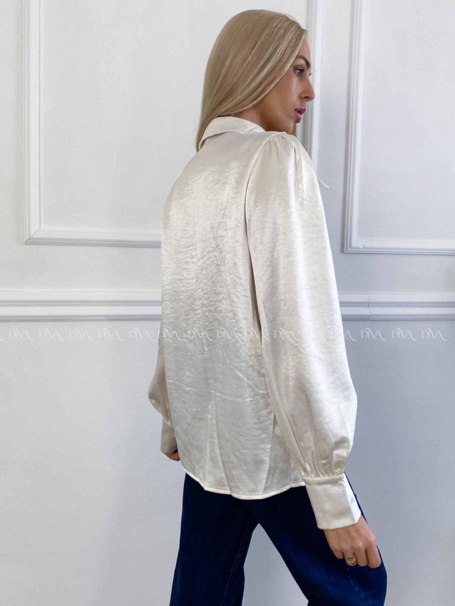 Saténová blúzka smotanová A 19