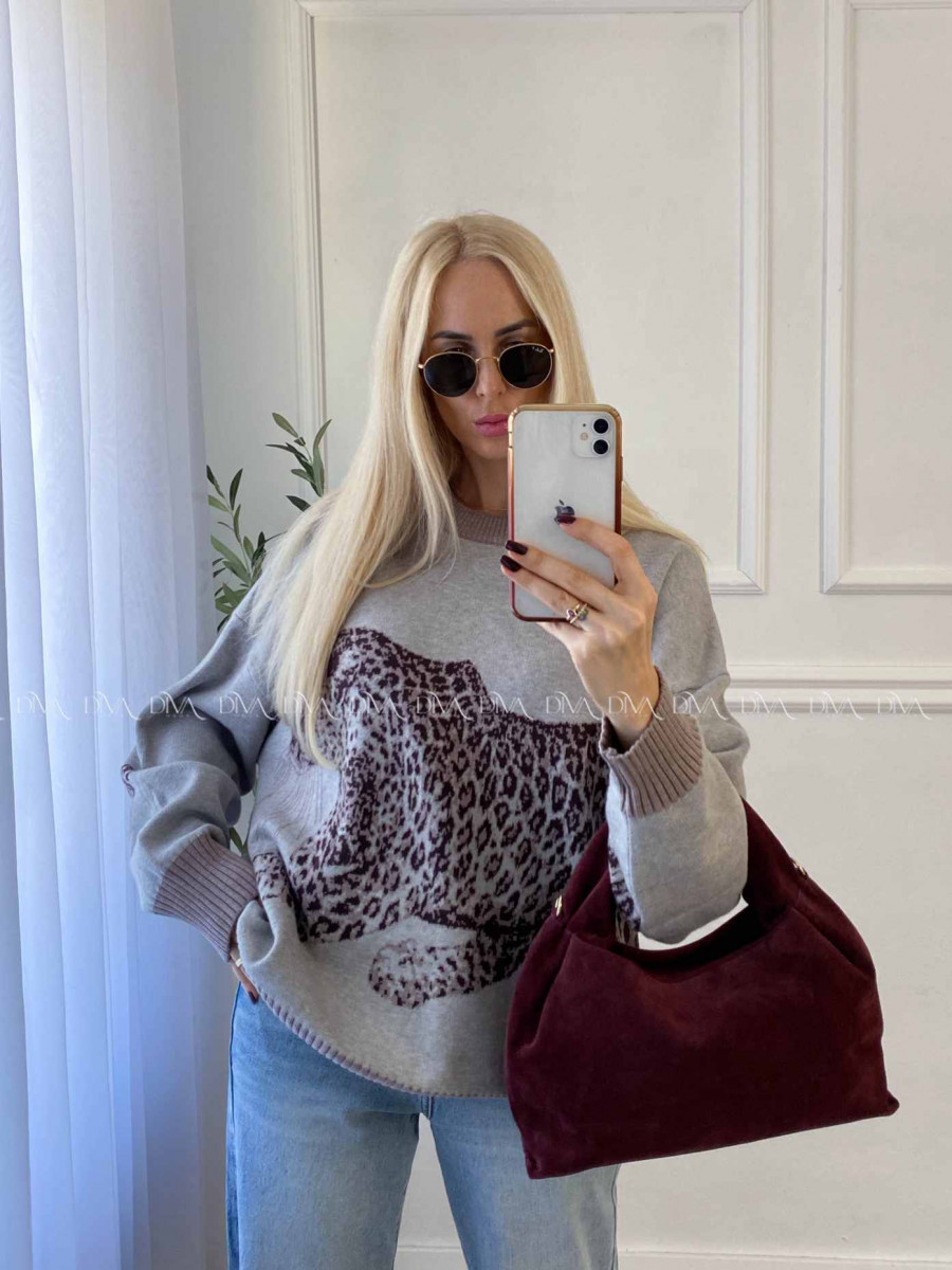 Oversize sveter Leopard sivý A 16
