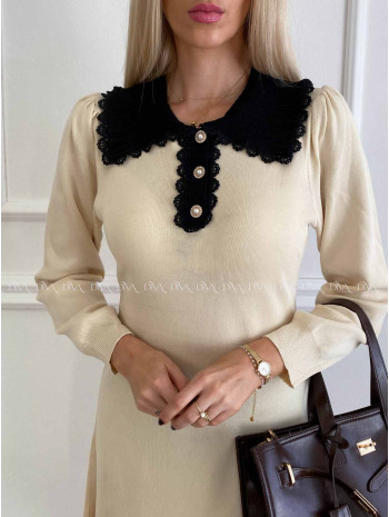 Úpletové šaty s krajkovaným golierom vanilkové A 41