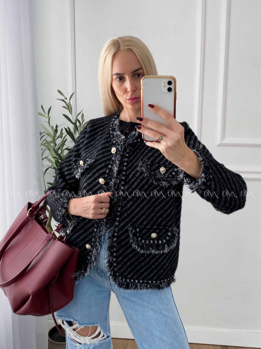 Úpletové sako so strapčekmi čierne A 50