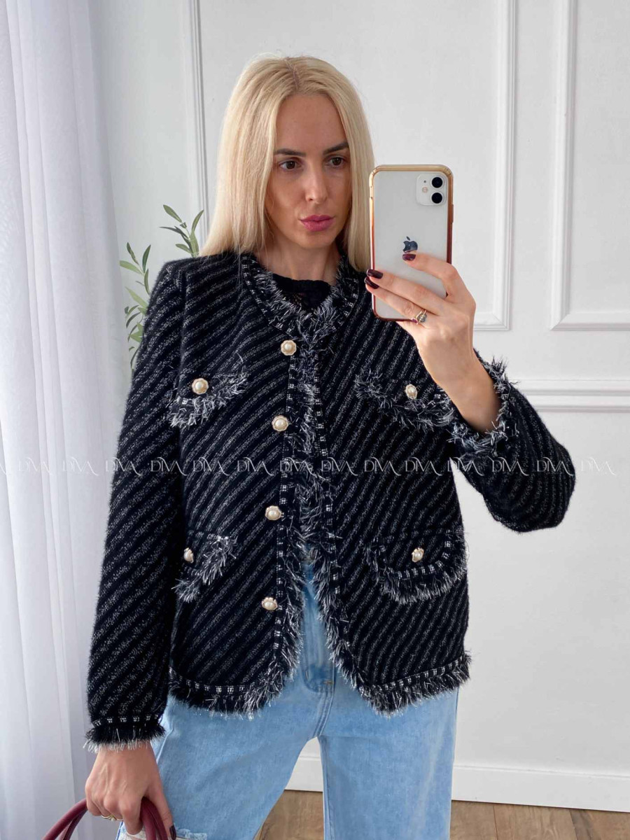 Úpletové sako so strapčekmi čierne A 50