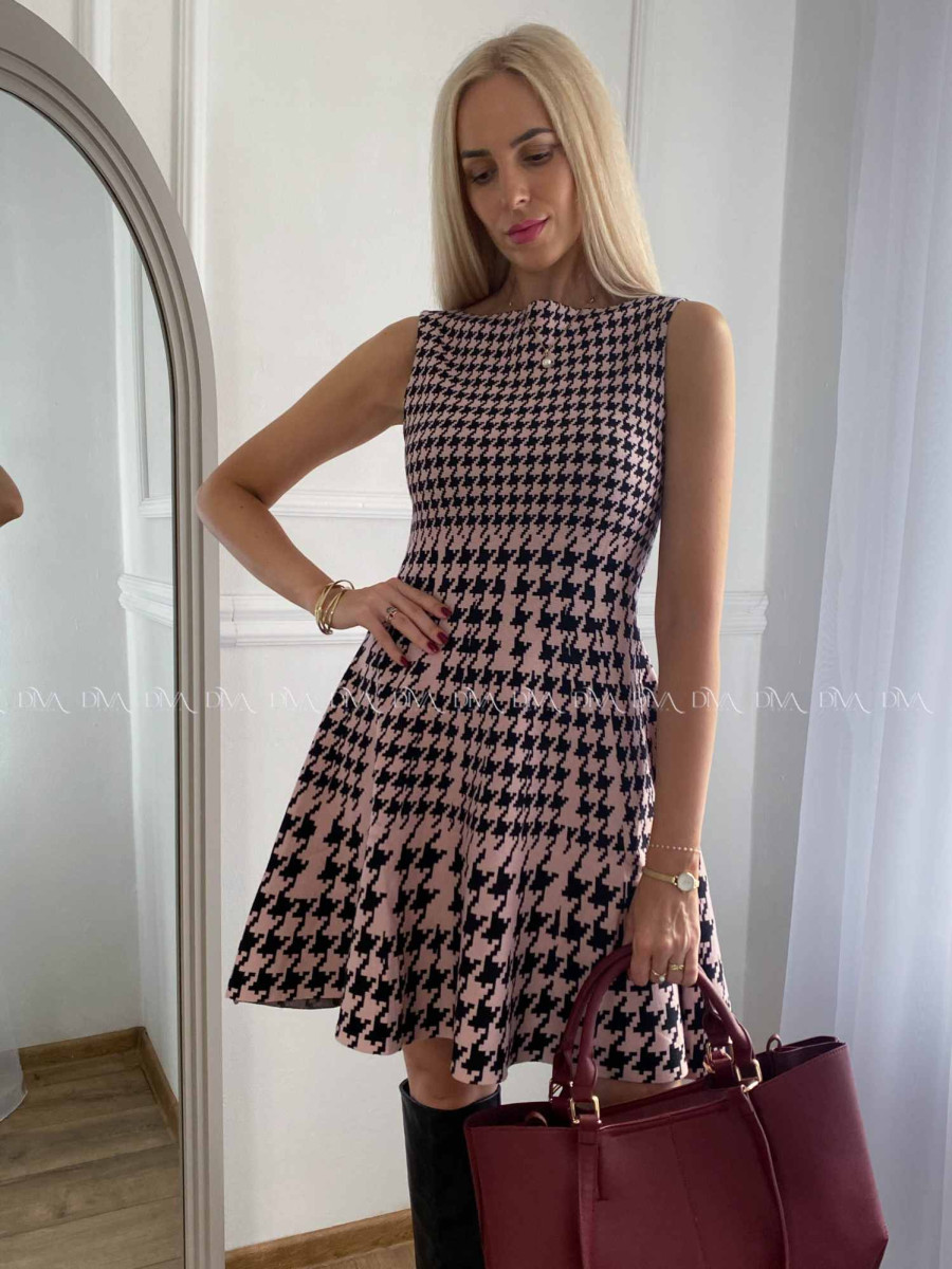 Úpletové šaty kohútia stopa ružové A 22