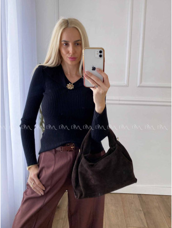 Svetrík s golierom a kamienkovým kvetom čierny A 12