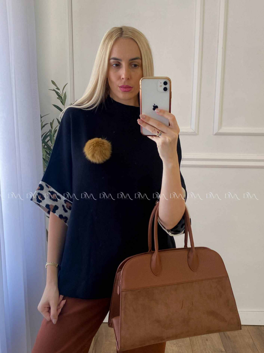 Oversize polorolák s bambuľkou čierny A 57