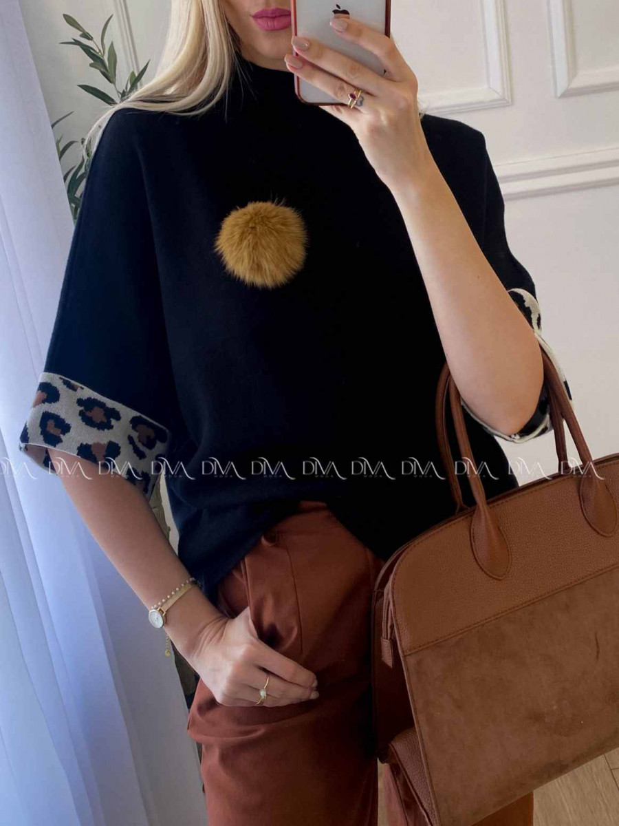 Oversize polorolák s bambuľkou čierny A 57