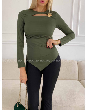 Šikmý top s výstrihom a sponou khaki zelený A 77