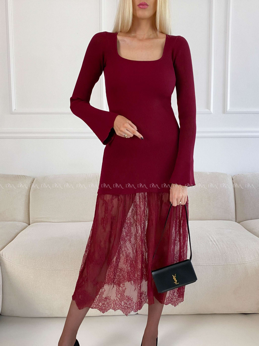 Úpletové maxi šaty s krajkovanou sukňou burgundy A 119