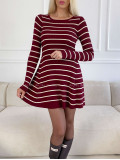 Úpletové pruhované šaty burgundy A 118