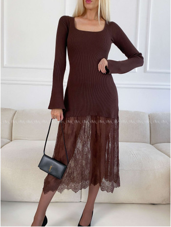 Úpletové maxi šaty s krajkovanou sukňou čokoládové A 119