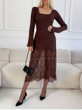 Úpletové maxi šaty s krajkovanou sukňou čokoládové A 119