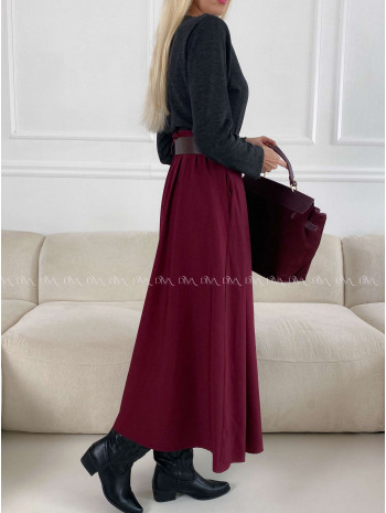 Kombinované maxi šaty s opaskom burgundy A 128