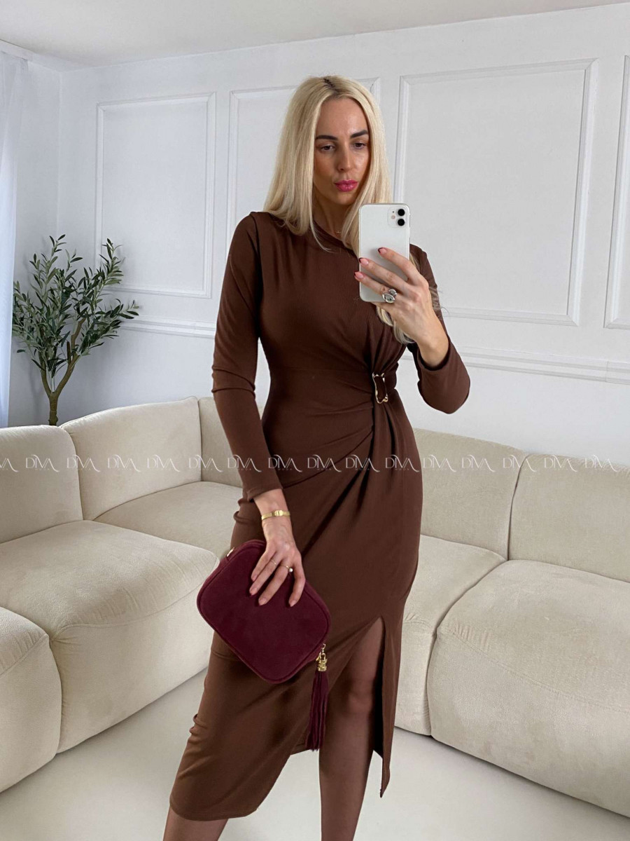 Rebrované midi šaty so sponou Tia hnedé A 140