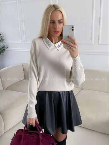 Sveter so zdobeným golierom svetlo béžový A 147