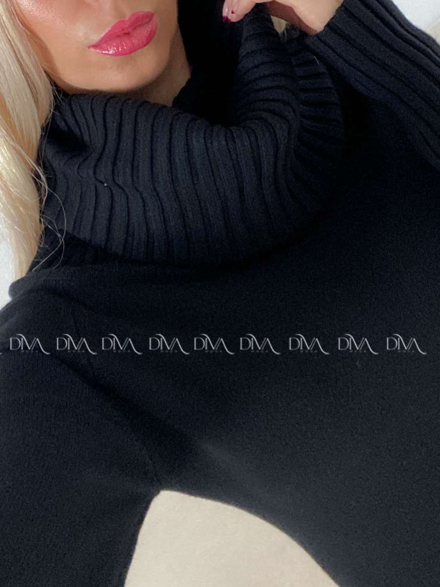 Rolákové úpletové šaty s mohutným golierom čierne A 150