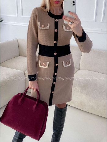 Úpletové šaty so zdobenými gombíkmi coco latté hnedá  A 151