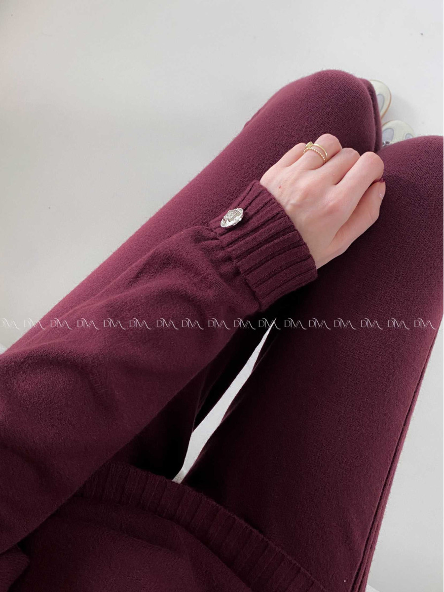 Úpletový komplet sveter + nohavice burgundy A 157