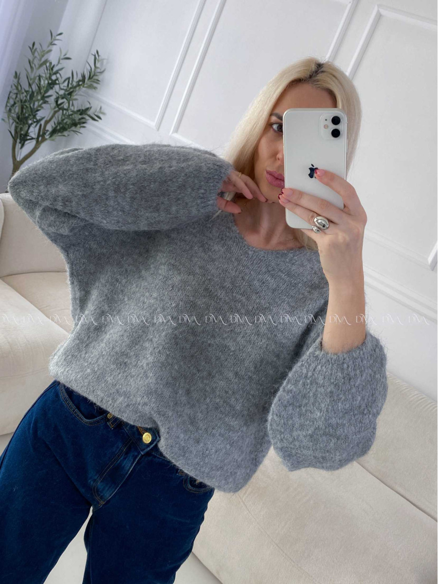 Sveter s V - dekoltom sivý A 153