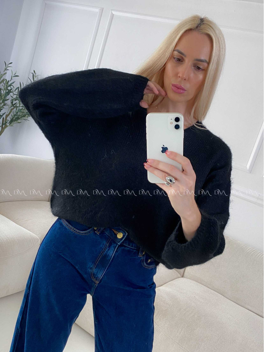 Sveter s V - dekoltom čierny A 153