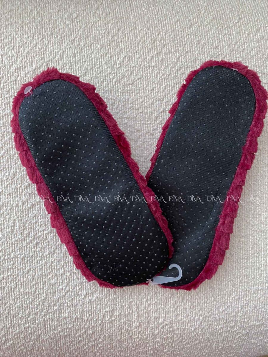 Kožušinové huňaté papučky burgundy