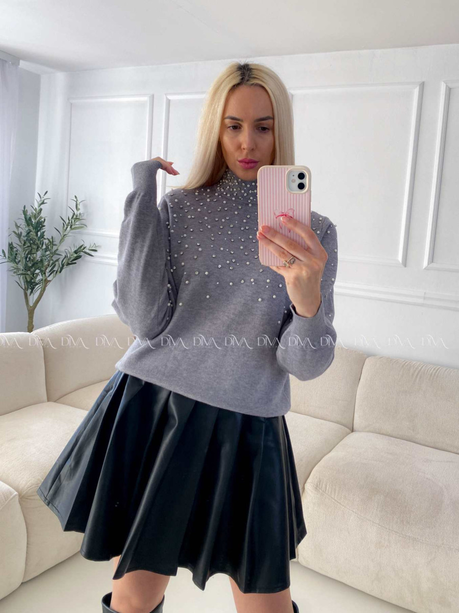 Koženková skladaná sukňa s prackou čierna A 167