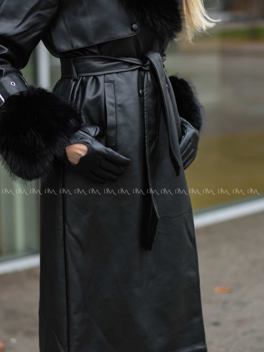 Zateplený koženkový kabát čierny A 74