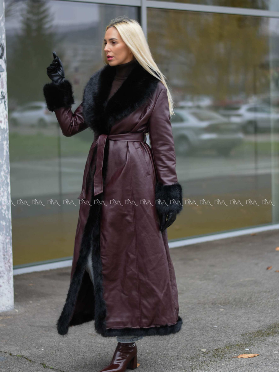 Zateplený koženkový kabát burgundy s čiernou kožušinou A 74