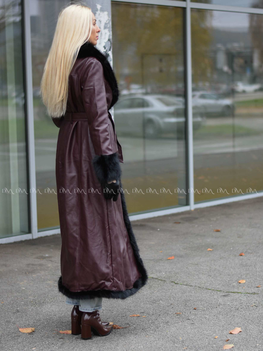 Zateplený koženkový kabát burgundy s čiernou kožušinou A 74