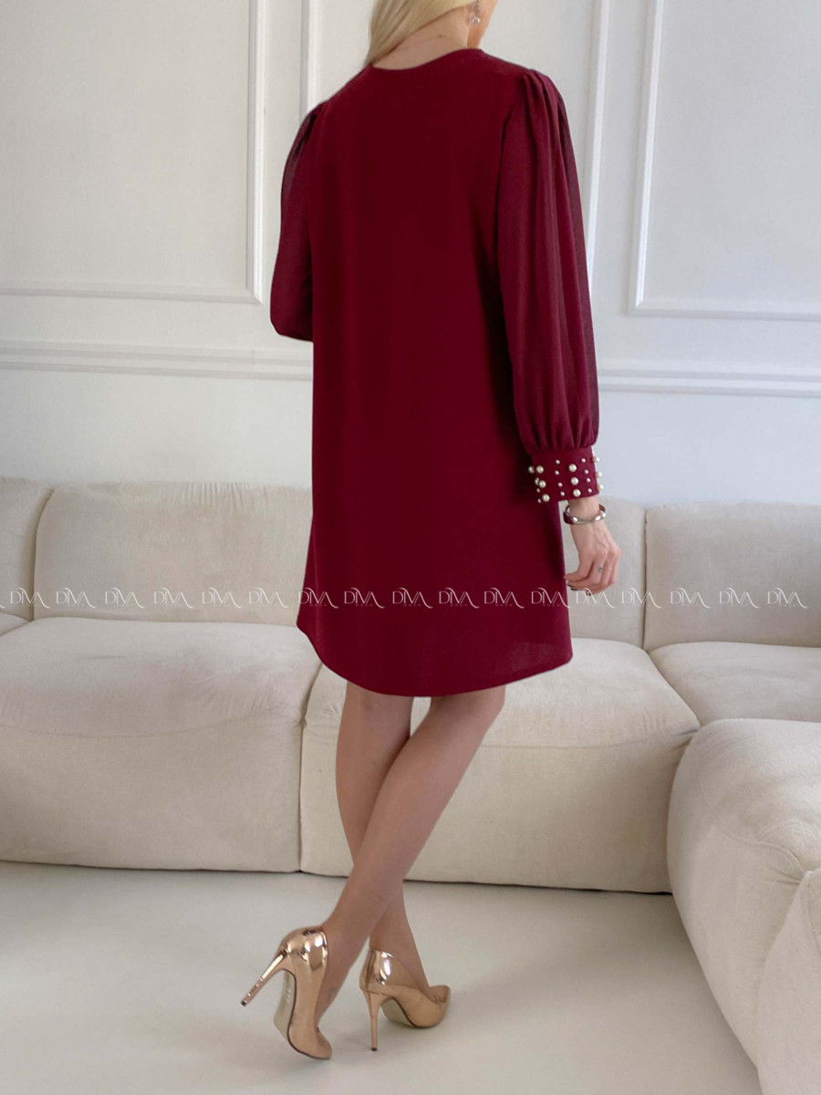 Šaty s perličkami na rukávoch burgundy A 186