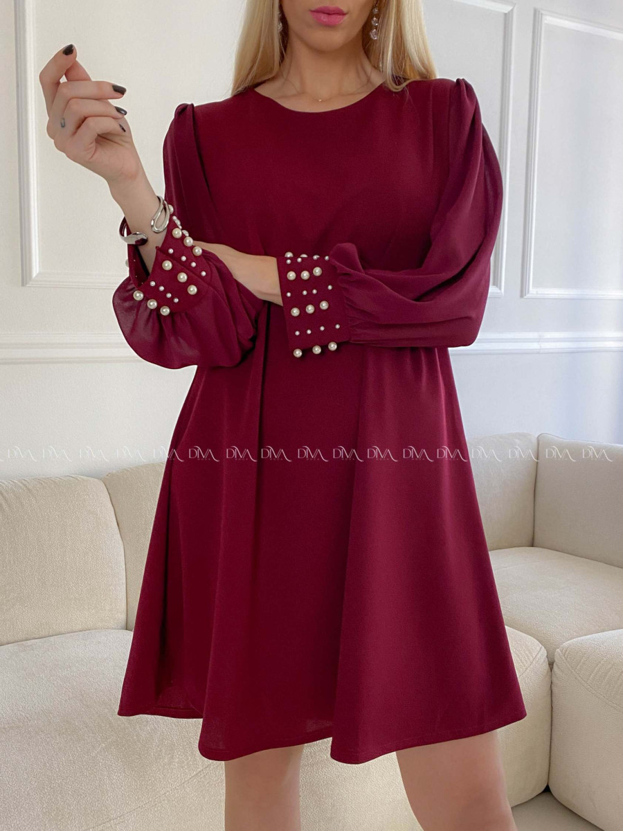 Šaty s perličkami na rukávoch burgundy A 186